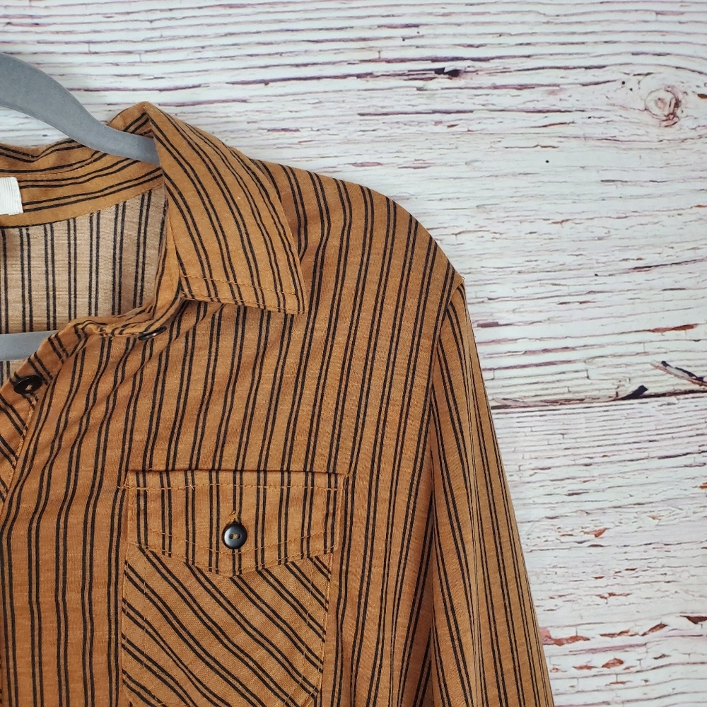 Fall colored button up - Picture 5 of 5